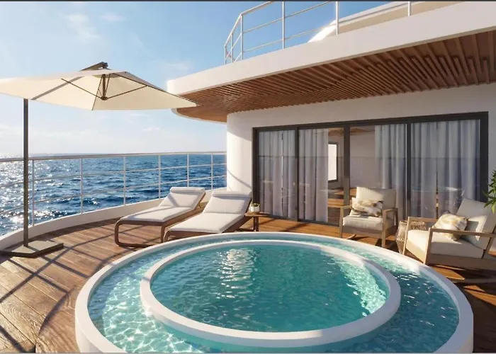 Doris Grand Cruise Hạ Long